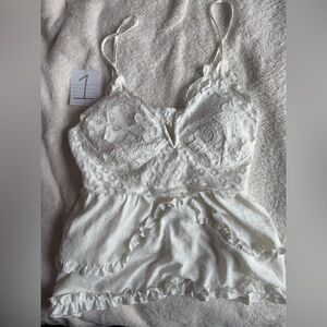 Rue21 White Lace Trim V-Neck Tank Top